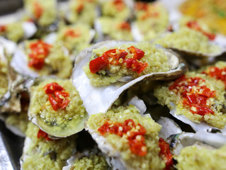 Sea oysters cooked according to a special recipe.