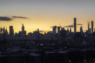 new york city skyline at sunset