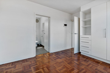 Empty and unfurnished brand new apartment