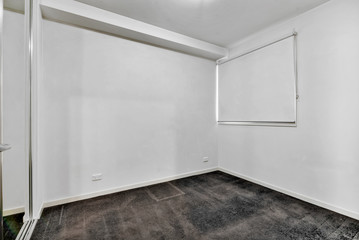 Fototapeta premium Empty and unfurnished brand new apartment