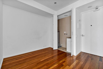 Empty and unfurnished brand new apartment