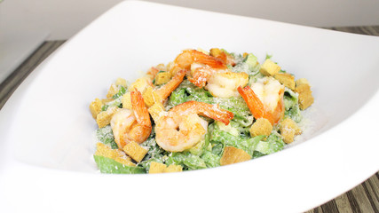  Shrimp cesar salad
