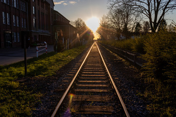 Fototapeta na wymiar Railroad into the sunset