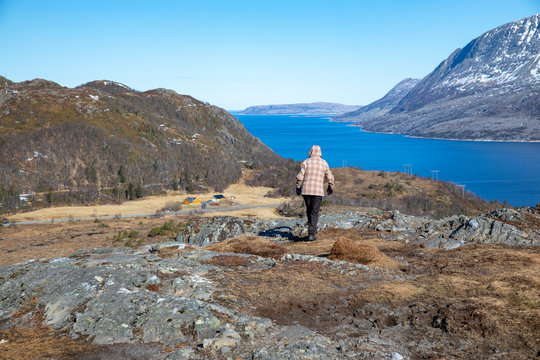 Hike to the Salbuhatten mountain in Brønnøy municipality, Northern Norway