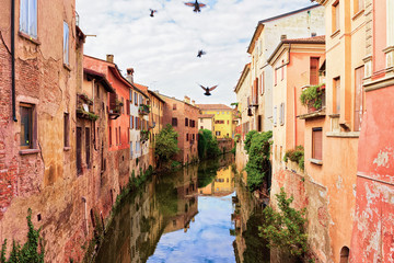 Fototapeta na wymiar Canals at old city of Mantua