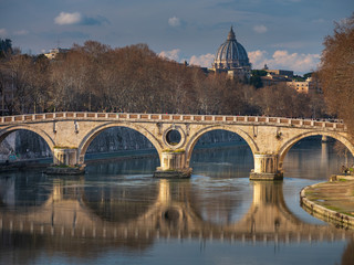 Fototapeta premium light on the bridge above river in Rome in Italy