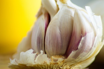 to health for garlic and lemon