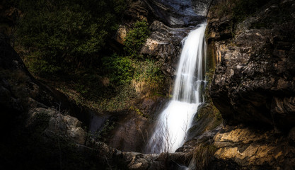 Fototapeta na wymiar waterfalls of clean water from the mountain