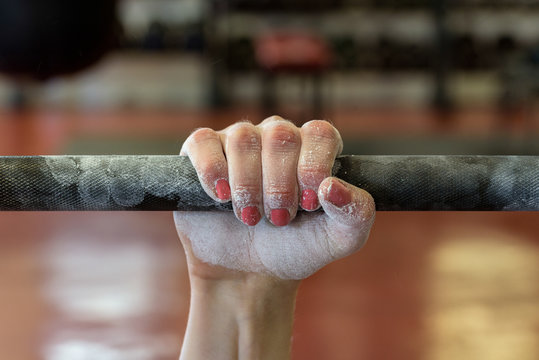 Women lift weights too