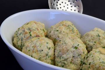 Semmelknödel