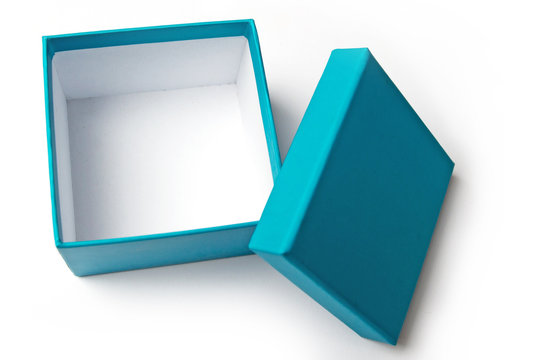 leere Kartonbox mit Deckel, ge&ouml;ffnet