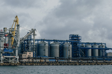 Obraz premium grain elevator in the seaport of Odessa