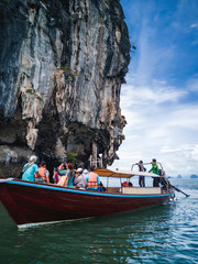 Fototapeta na wymiar Boat trips to see marine nature, Ao Luek, Krabi, Thailand