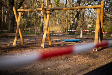 Spielplatzverbot - Corona Virus 2020