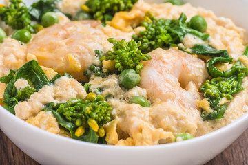 菜の花と海老の卵とじ丼