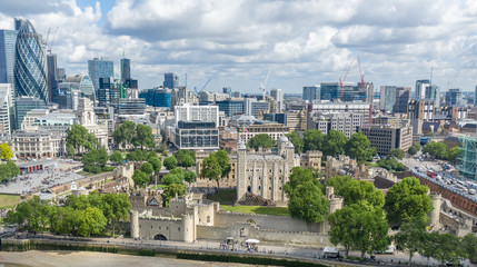 Obraz premium The Tower of London by the river Thames in London, England