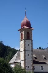 Fototapeta premium Wallfahrtskirche Maria Weissenstein bei Deutschnofen im Eggental