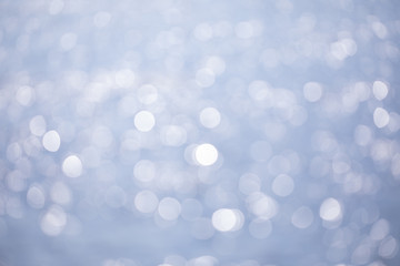 川の水面のイメージ