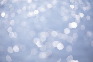 川の水面のイメージ