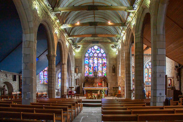Fototapeta na wymiar Eglise Saint-Tugdual de Combrit Sainte Marine dans le Finistère