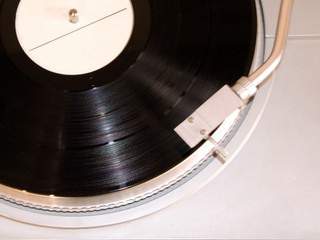 vinyl gramophone record player pickup © Irik