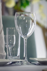 Empty wine glass on the table in a cafe or restaurant