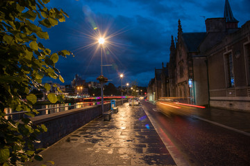 Fototapeta na wymiar Inverness bei Nacht