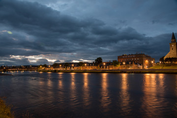 Fototapeta premium Inverness bei Nacht