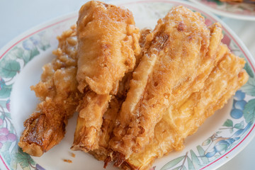 vigetable fried snack on lunch