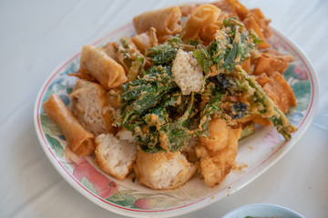 vigetable fried snack on lunch