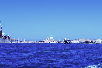 Vistas de Venecia desde el Gran Canal