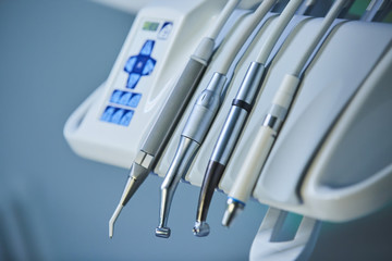 Dental device for dental treatment in the clinic.