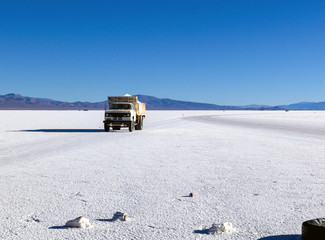 The Salinas Grandes are located in the northwestern part of Argentina, at an average altitude of 3450 meters above sea level.