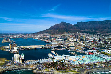 Fototapeta na wymiar Cape Town and Table Mountain aerial view