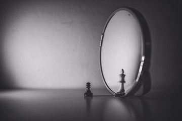 Chess: the pawn is the king in the mirror