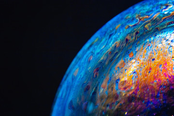 Burbujas de jabón como planetas © redrumum