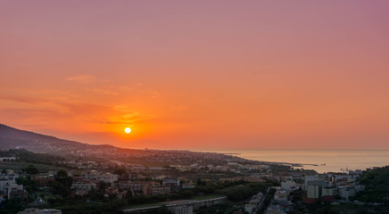 AMANECER EN LA COSTA 