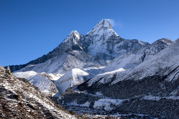 Fototapeta na wymiar himalaia mountains in winter