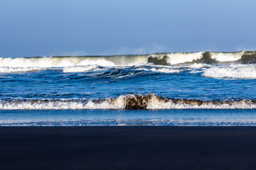 blue wave in the Pacific Ocean