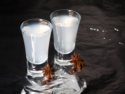 Ouzo Bilder – Durchsuchen 2,204 Archivfotos, Vektorgrafiken und Videos ...