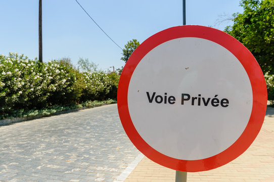Sign saying "Voie Privée" (tr: private road), Morocco