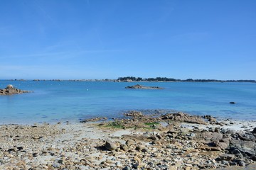 Fototapeta na wymiar Beautiful seascape at Port-Blanc Penvenan in Brittany. France