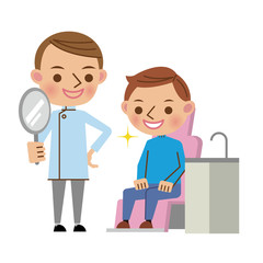 治療後に患者へ鏡を見せる歯科医（若い男性）