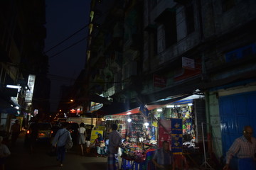 Fototapeta na wymiar ヤンゴンの夜景
