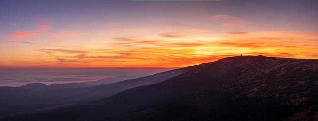 Fototapeta na wymiar Sunrise in the mountains, Giant Mountains, Czech Republic, Poland.