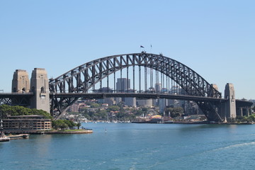 Fototapeta na wymiar Harbour Bridge in Sydney, Australia