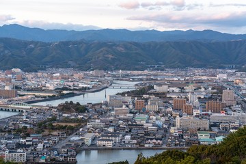 Fototapeta na wymiar 五台山の展望台から見る高知市街の風景 