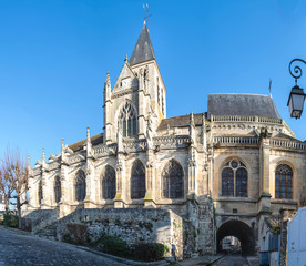 Obraz premium Eglise avec passage