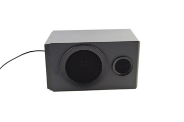 Obraz premium Schwarzer Lautsprecher auf Weißem Hintergrund