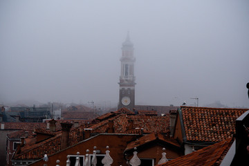 Obraz premium Venice in the fog in the spring